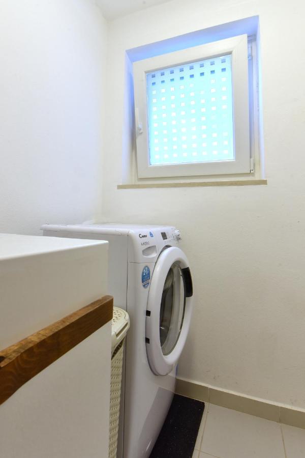 Brezac Olive Garden Apartment Fažana Esterno foto