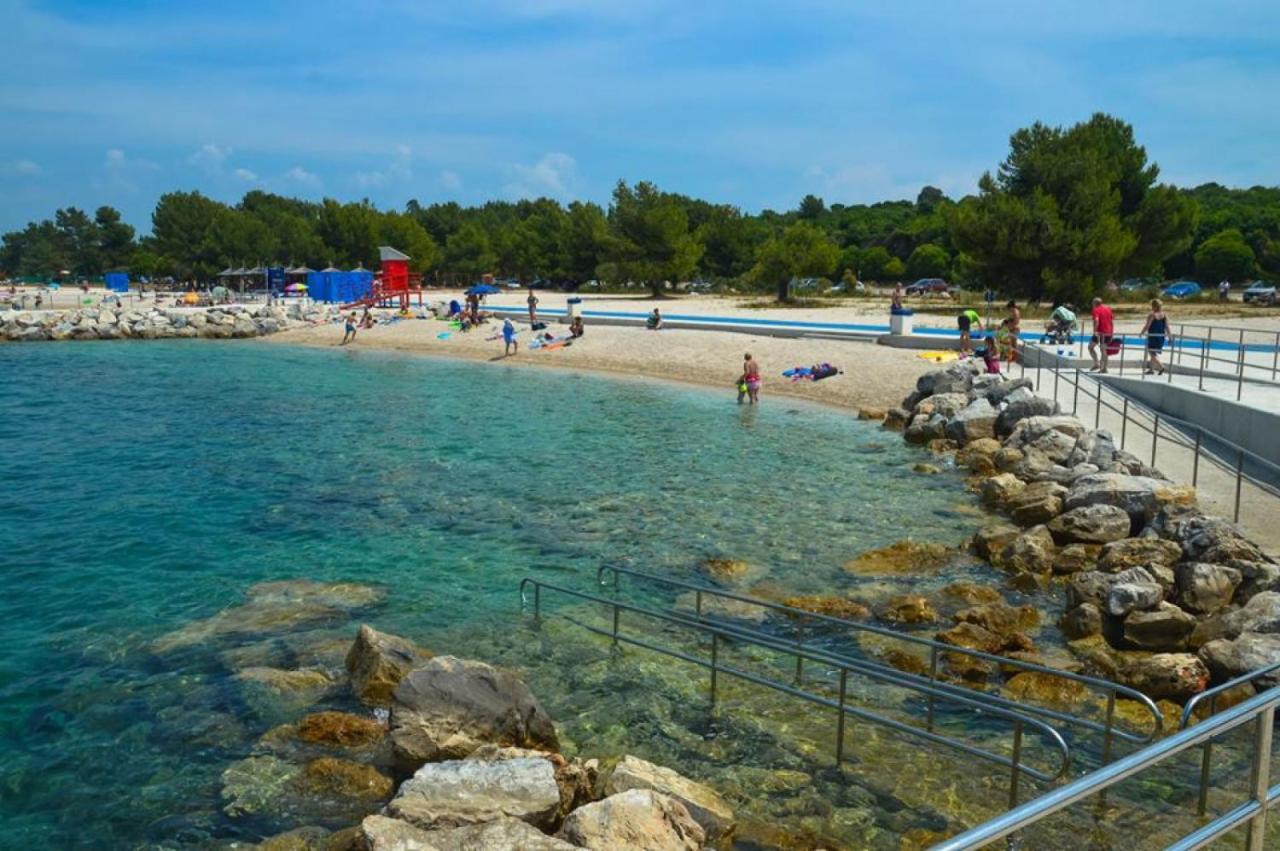 Brezac Olive Garden Apartment Fažana Esterno foto