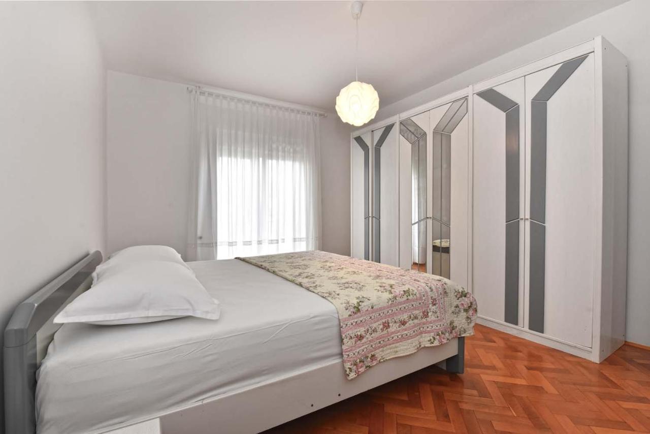 Brezac Olive Garden Apartment Fažana Esterno foto