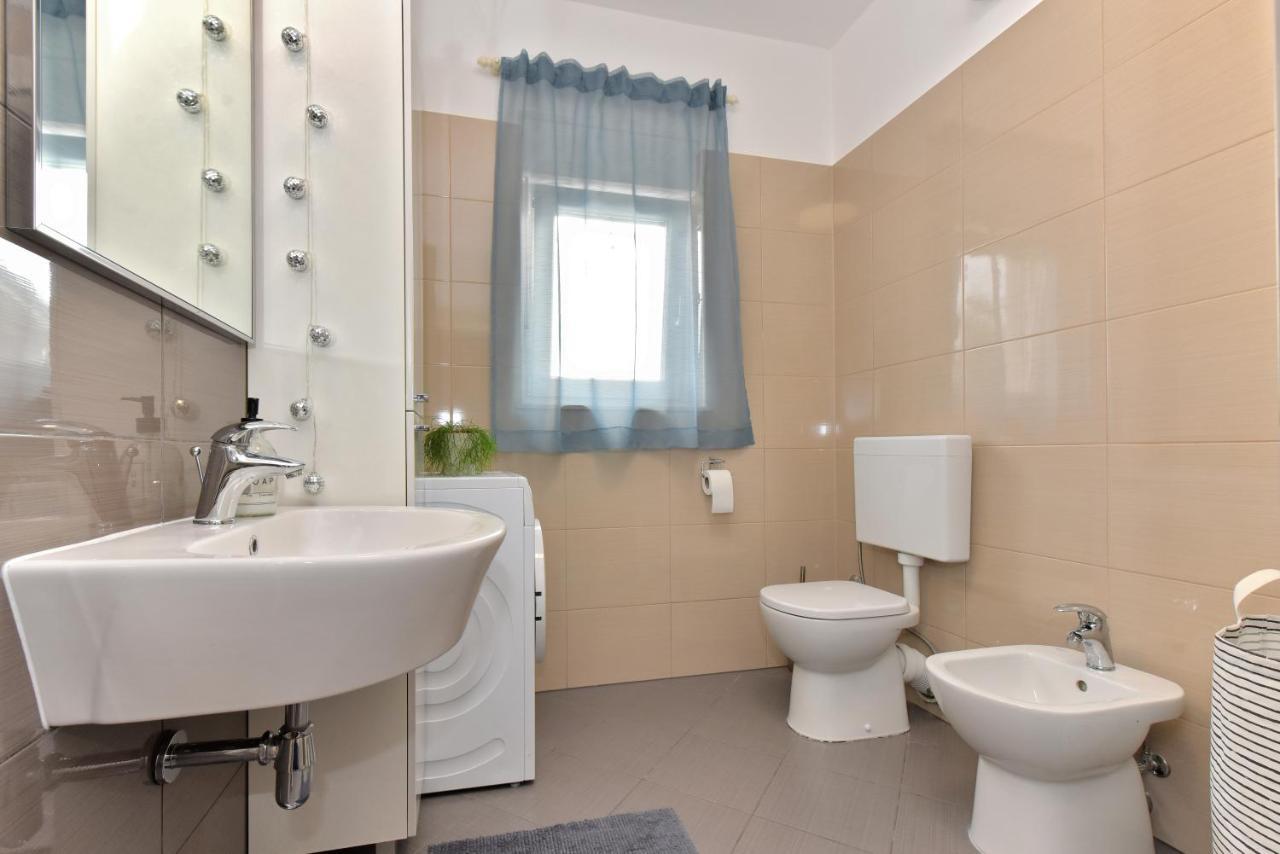 Brezac Olive Garden Apartment Fažana Esterno foto
