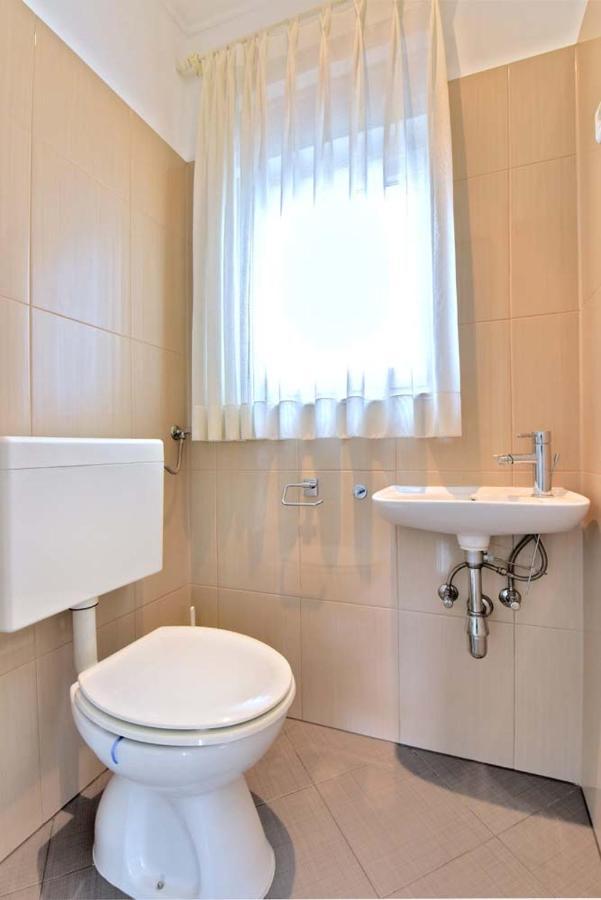 Brezac Olive Garden Apartment Fažana Esterno foto